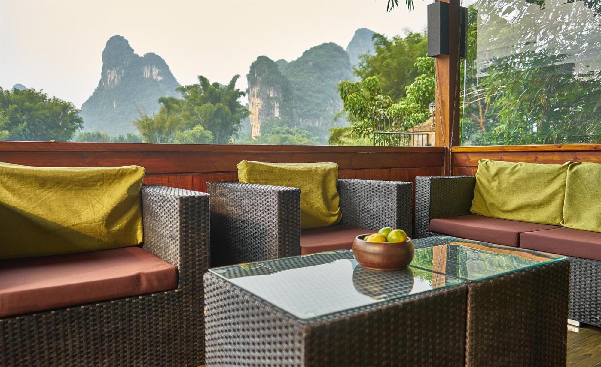 Yangshuo Mountain Retreat Hotel Стая снимка